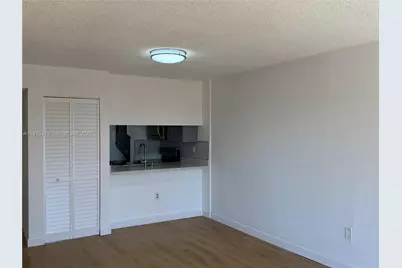 440 E 23rd St #1305, Hialeah, FL 33013 - Photo 11