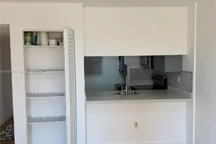 440 E 23rd St, Hialeah, FL 33013 - Photo 13