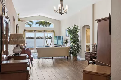 19372 NW 24th Pl, Pembroke Pines, FL 33029 - Photo 31