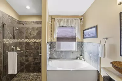 19372 NW 24th Pl, Pembroke Pines, FL 33029 - Photo 41