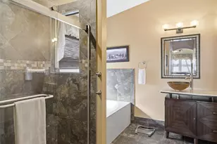 19372 NW 24th Pl, Pembroke Pines, FL 33029 - Photo 39