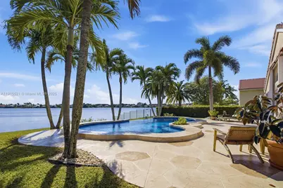 19372 NW 24th Pl, Pembroke Pines, FL 33029 - Photo 3