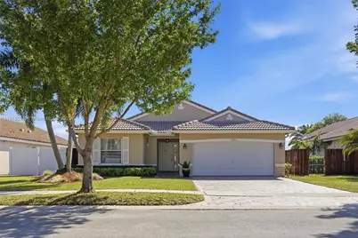 19372 NW 24th Pl, Pembroke Pines, FL 33029 - Photo 11