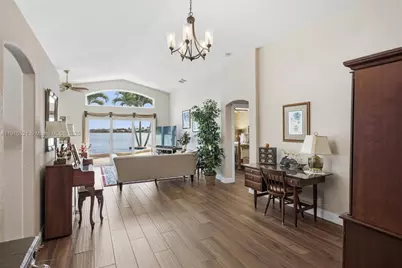 19372 NW 24th Pl, Pembroke Pines, FL 33029 - Photo 33