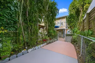 137 NE 46th St, Miami, FL 33137 - Photo 7