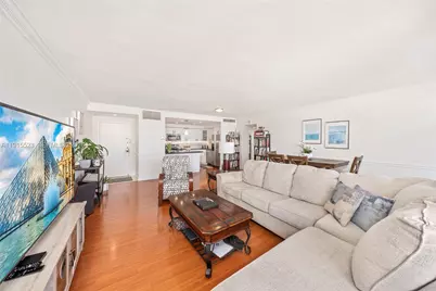 2100 Sans Souci Blvd #B1006, North Miami, FL 33181 - Photo 5