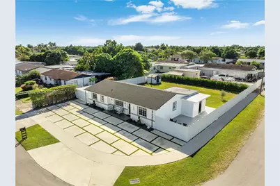 12030 SW 190th Ter, Miami, FL 33177 - Photo 5