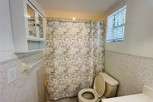 7505 SW 82nd St, Miami, FL 33143 - Photo 9