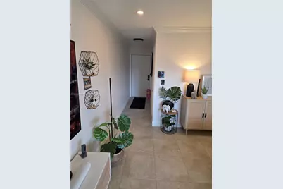 10110 SW 20th St, Miami, FL 33165 - Photo 7