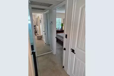 10110 SW 20th St, Miami, FL 33165 - Photo 11