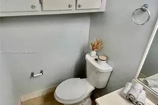 2213 NE 1st Ct, Boynton Beach, FL 33435 - Photo 7