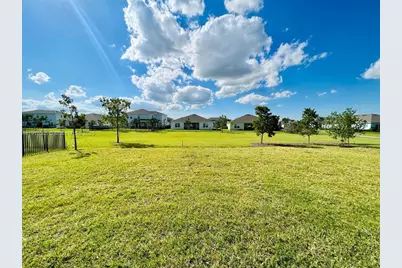 1079 Haywagon Trl #1079, Loxahatchee, FL 33470 - Photo 3