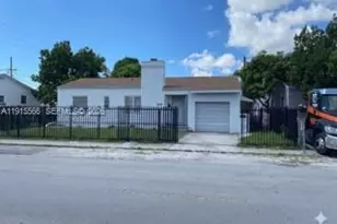 808 NW 75th St, Miami, FL 33150 - Photo 3