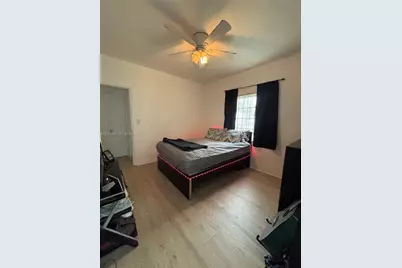808 NW 75th St, Miami, FL 33150 - Photo 19