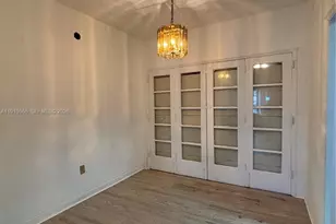 808 NW 75th St, Miami, FL 33150 - Photo 5