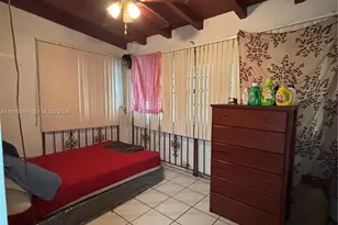 808 NW 75th St, Miami, FL 33150 - Photo 11