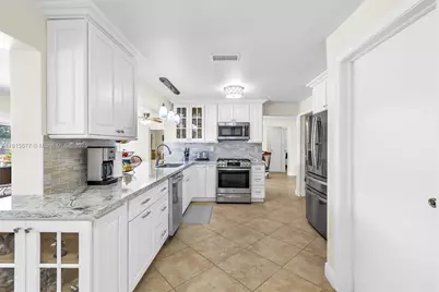 2320 NW 73rd Ave, Sunrise, FL 33313 - Photo 13