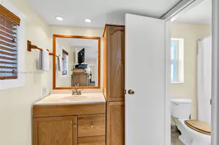 2320 NW 73rd Ave, Sunrise, FL 33313 - Photo 23