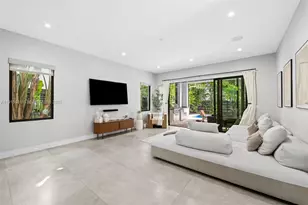 624 N Victoria Park Rd, Fort Lauderdale, FL 33304 - Photo 19