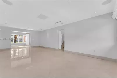 7261 W Troon Cir, Miami Lakes, FL 33014 - Photo 23