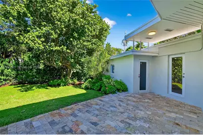 1017 NE 95th St, Miami Shores, FL 33138 - Photo 9