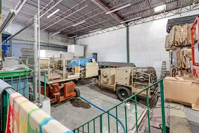 3353 NW 74th Ave, Miami, FL 33122 - Photo 51