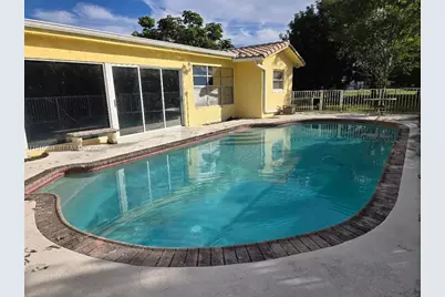 4260 NW 107th Ave, Coral Springs, FL 33065 - Photo 23