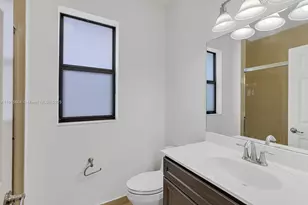 8725 NW 102nd Ct, Doral, FL 33178 - Photo 23