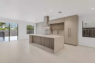 8725 NW 102nd Ct, Doral, FL 33178 - Photo 7