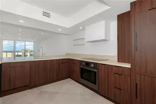 8855 Collins Ave, Surfside, FL 33154 - Photo 9