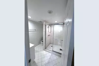 10090 NW 80th Ct #1329, Hialeah Gardens, FL 33016 - Photo 13