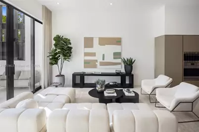 94 SW 28th Rd #3, Miami, FL 33129 - Photo 3