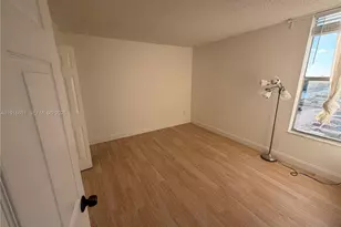 2350 NE 135th St, North Miami, FL 33181 - Photo 23