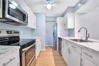 9912 Hammocks Blvd #104-41, Miami, FL 33196 - Photo 3