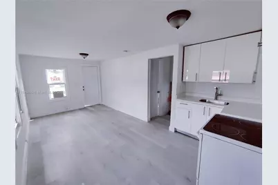 2103 NW 57th St, Miami, FL 33142 - Photo 7