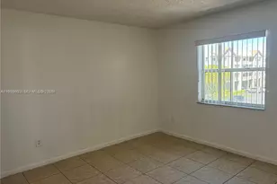 8240 SW 210th St, Cutler Bay, FL 33189 - Photo 9