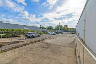 1226 NW 23rd Ave, Fort Lauderdale, FL 33311 - Photo 45