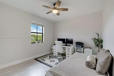 616 SE 37th Ter, Homestead, FL 33033 - Photo 19