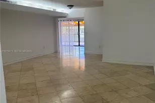 7000 Crown Gate Ct, Miami Lakes, FL 33014 - Photo 9