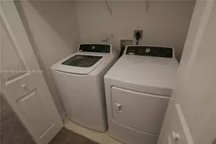 2613 SE 13th Ct, Homestead, FL 33035 - Photo 9