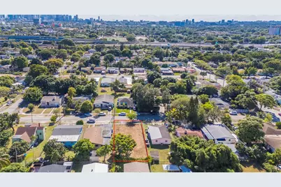 915 NW 44th St, Miami, FL 33127 - Photo 27