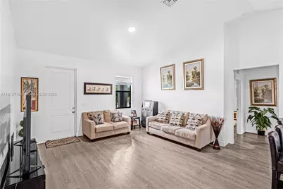 9012 S Indio Ct, Labelle, FL 33935 - Photo 11