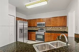 8800 NW 107 Ct, Doral, FL 33178 - Photo 5