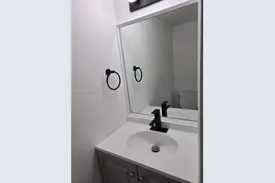 2287 W 53rd Pl #2287, Hialeah, FL 33016 - Photo 9