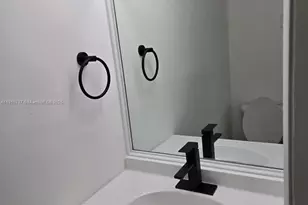 2287 W 53rd Pl, Hialeah, FL 33016 - Photo 9