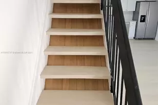 2287 W 53rd Pl, Hialeah, FL 33016 - Photo 5