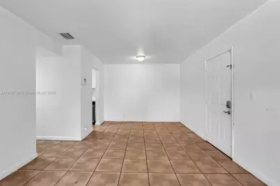 2719 NW 39th Ter #204, Lauderdale Lakes, FL 33311 - Photo 3