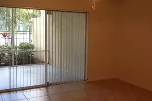 18104 Glenmoor Dr, West Palm Beach, FL 33409 - Photo 5