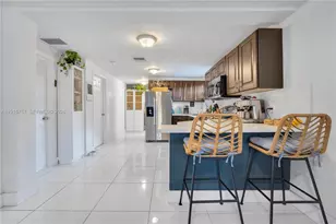 827 NW 114th St, Miami, FL 33168 - Photo 1