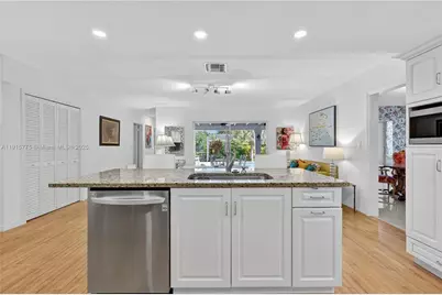 7521 SW 165th Ter, Palmetto Bay, FL 33157 - Photo 13